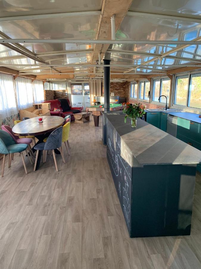 Péniche Le Pescalune - Chambre d'hôtes Arles Esterno foto