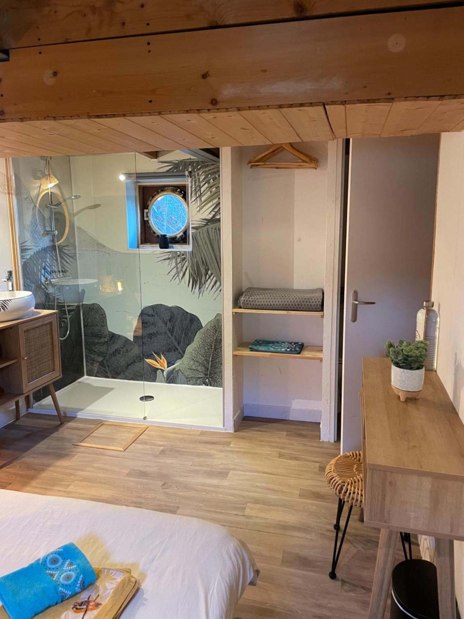 Péniche Le Pescalune - Chambre d'hôtes Arles Esterno foto